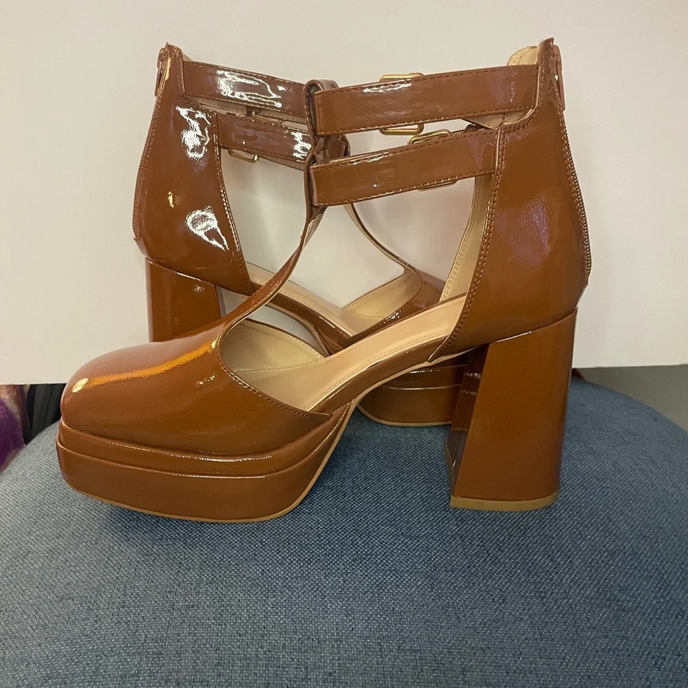 Maria Platform Heels| Cognac Patent | Size 9W| Fashion to Figure - Picture 3 of 11